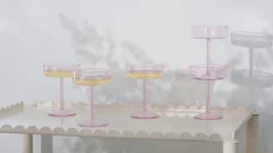 - Cocktail glas - Tint Coupe Glass - 2 stk. - Pink^Hay