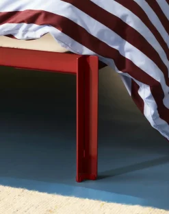 - Connect Bed - Sengeramme - Rød - 140 x 200 cm^Hay Clearance