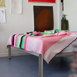 - Connect Bed - Sengeramme - Varm grå - 160 x 200 cm - med supportbar i midten*Hay Outlet