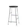 - Cornet Barstol - Soft black oak / Steel chromed. Sort sæde med krom stel- Lav model*Hay Outlet