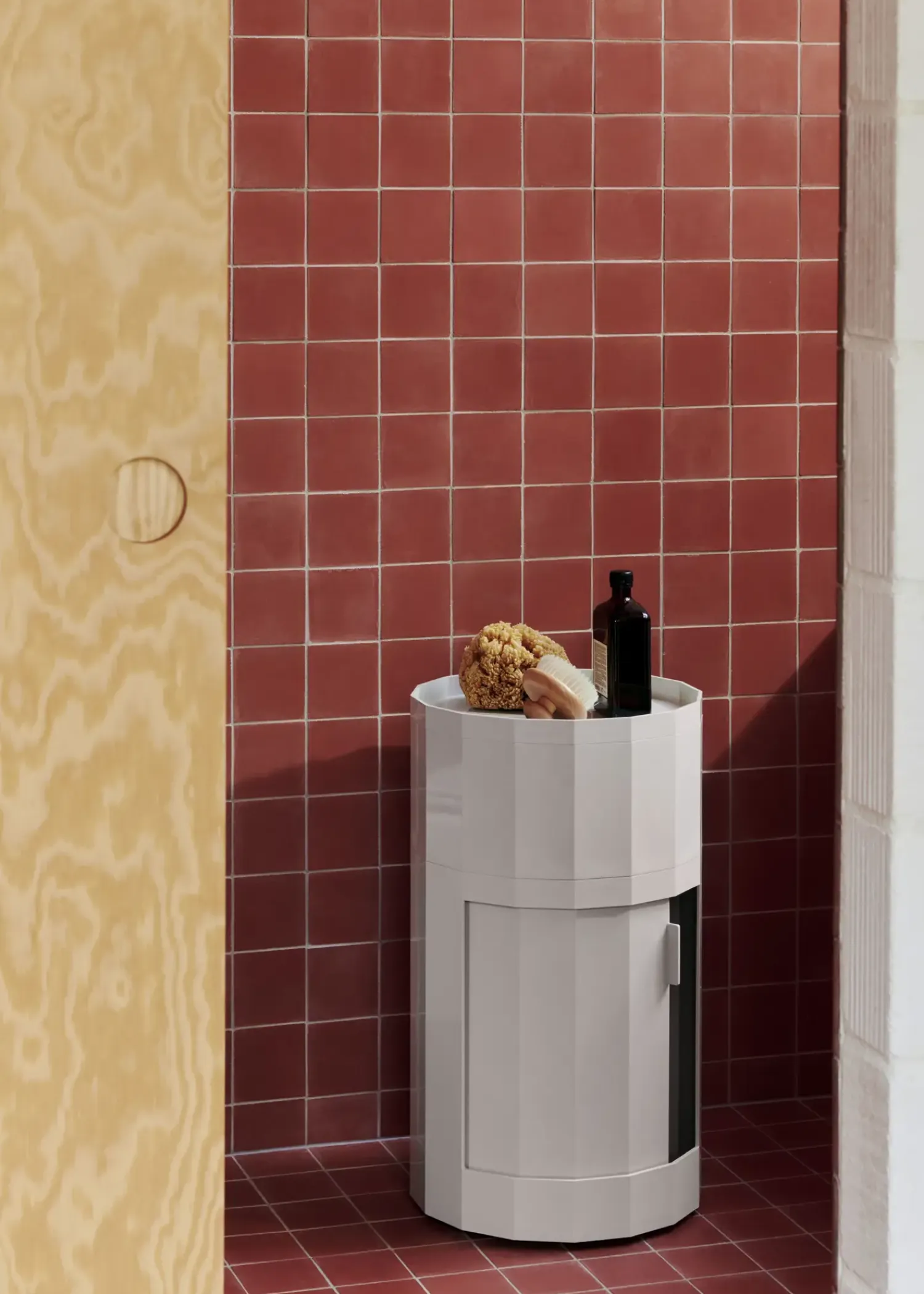 - Facet Cabinet - High - Eggshell - Hvid^Hay New