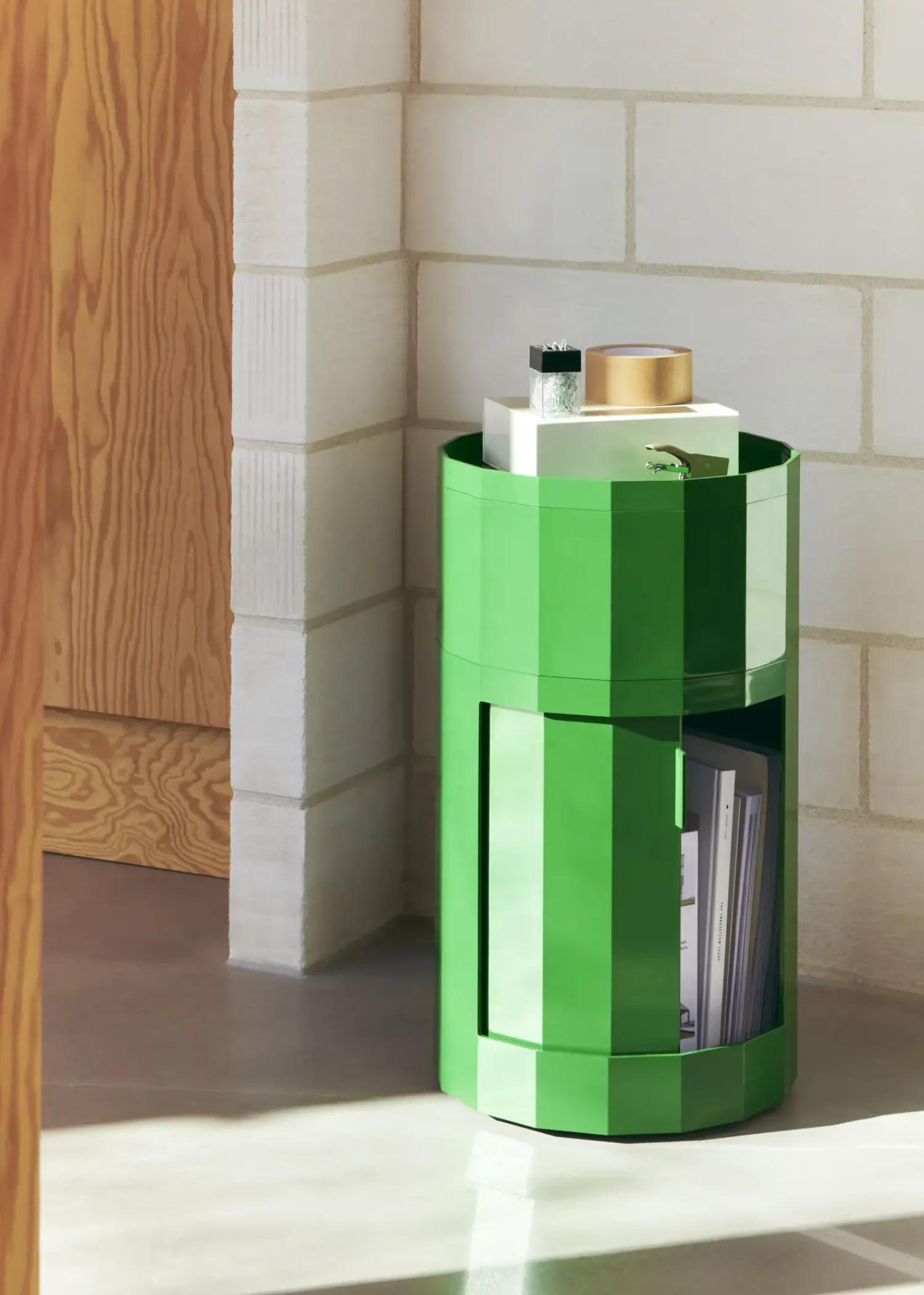 - Facet Cabinet - High - Spinach Green - Grønt - med hjul^Hay Online