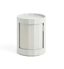 - Facet Cabinet - Low - Misty Grey - Lysegråt sidebord med hjul - H 49 cm^Hay Clearance