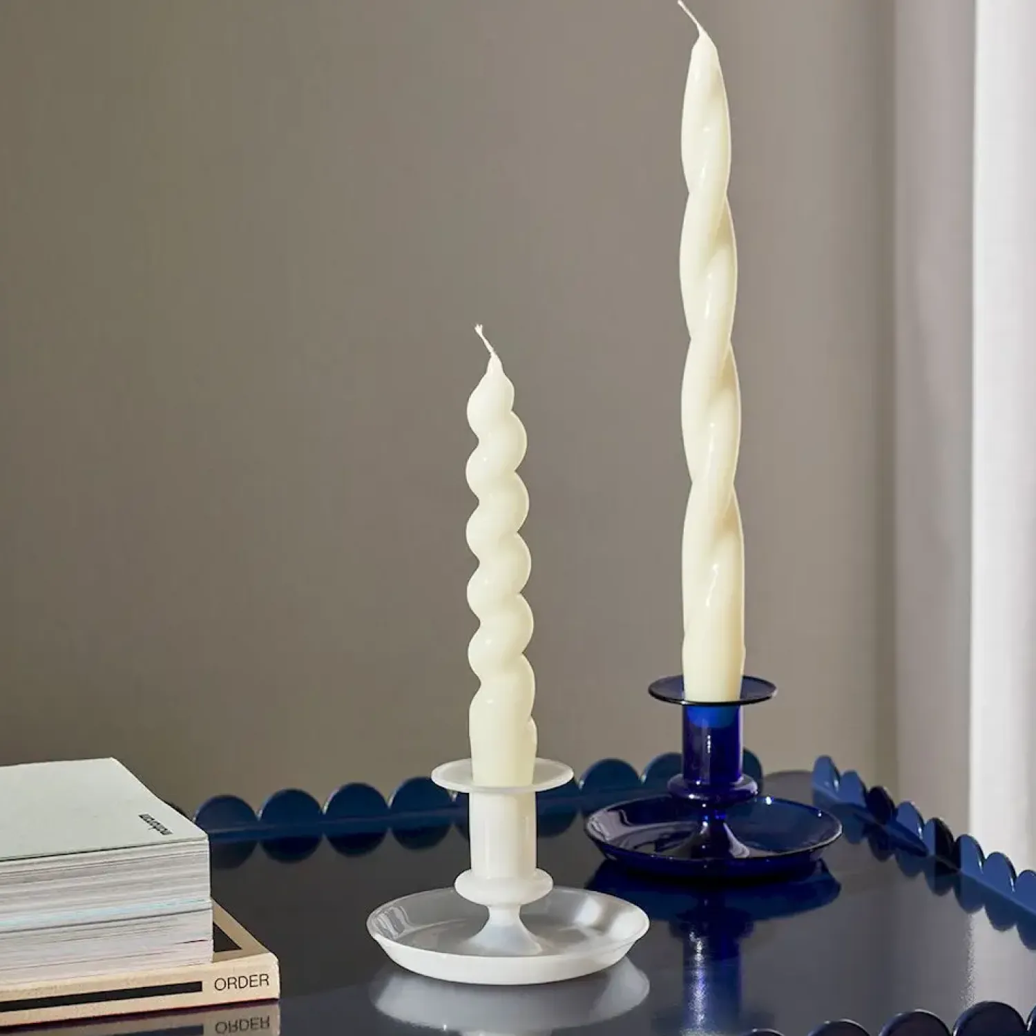 - Lysestage - Flare - White / Hvid*Hay