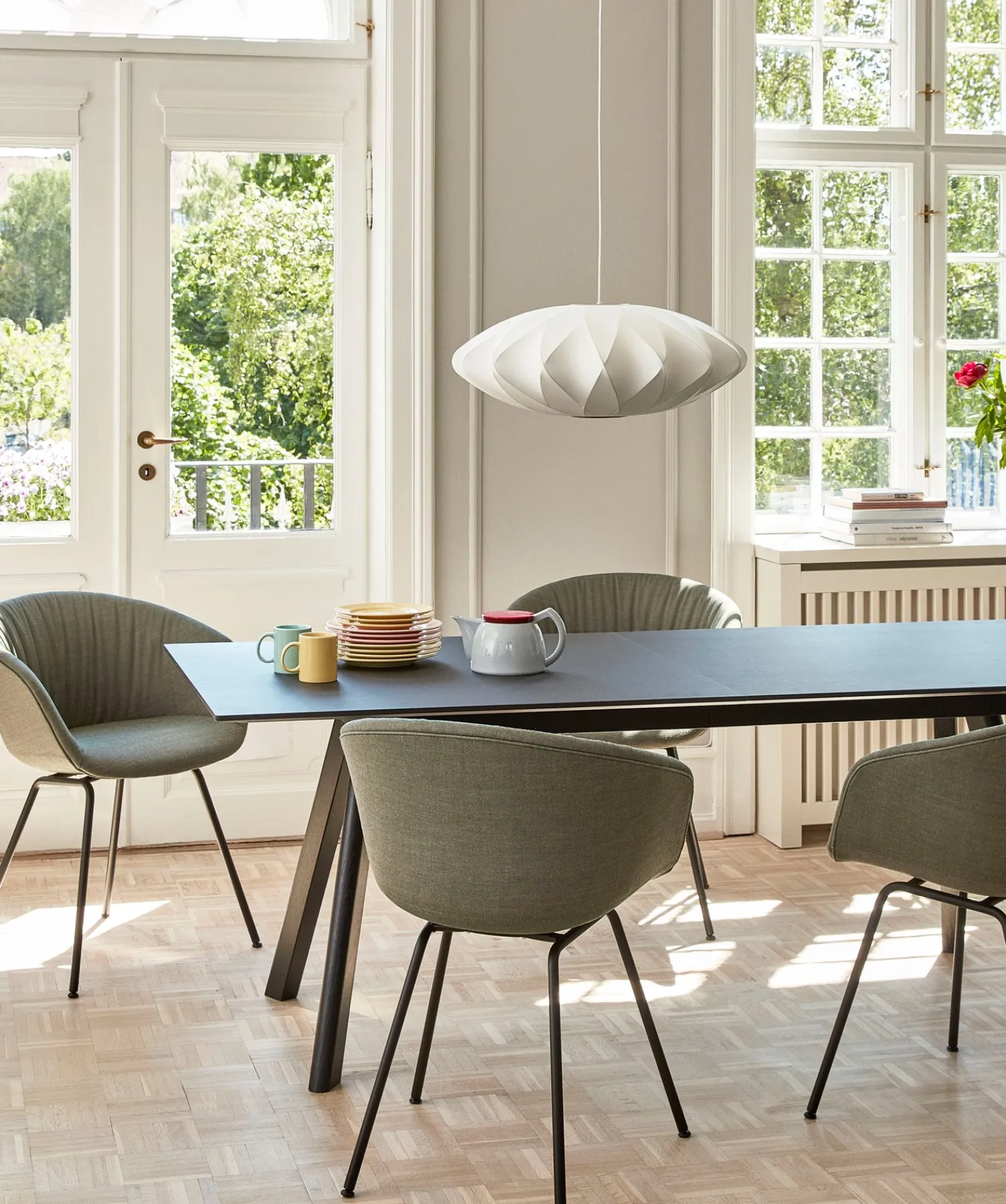 - NELSON Saucer Crisscross Bubble Pendant - medium - off white*Hay New