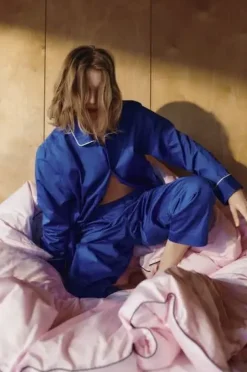 - Outline Pyjama - Bukser - Str. M/L - Vivid Blue*Hay Sale