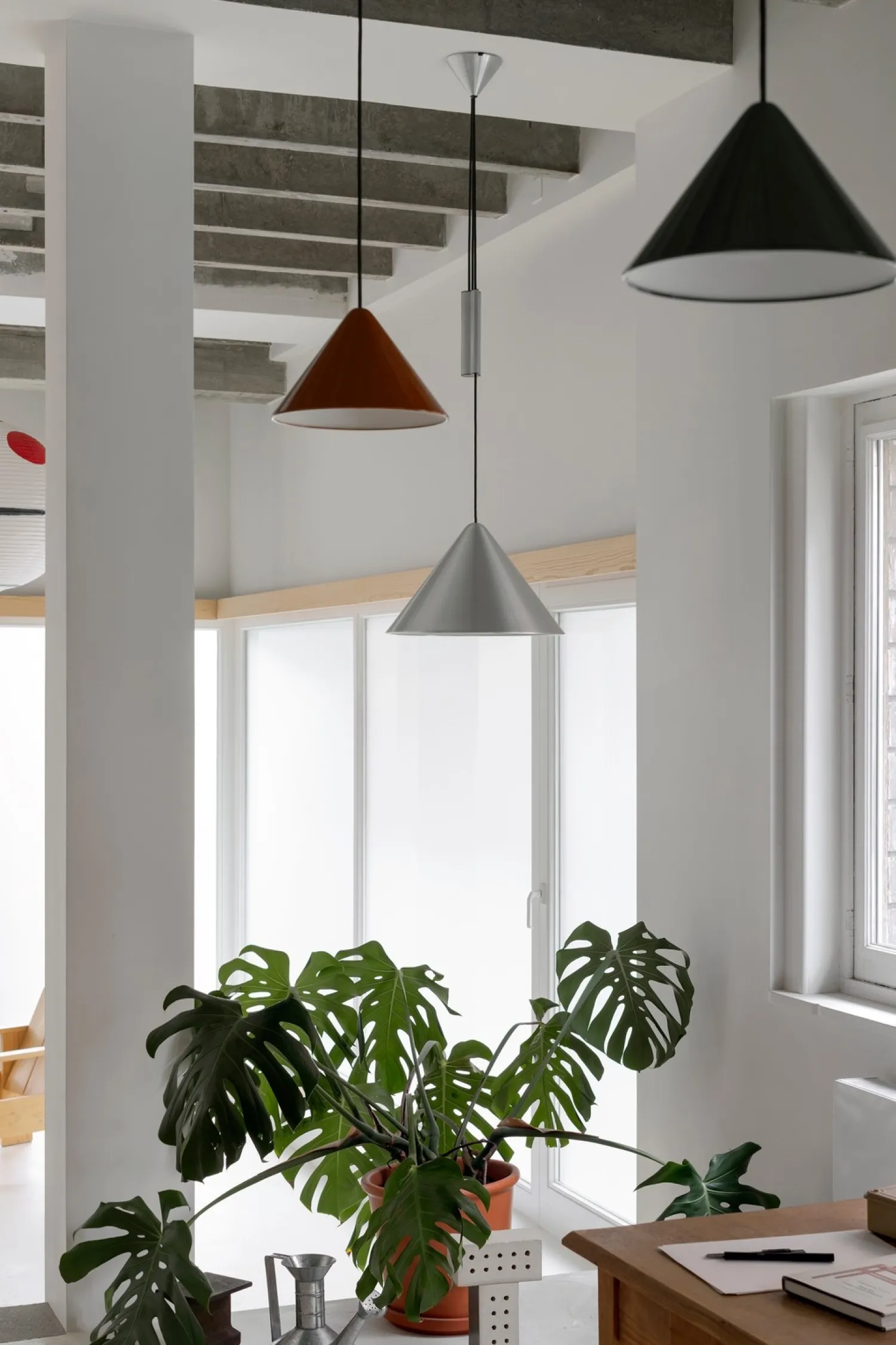 - Pendel Lampe - Compass - Justerbar - Sort^Hay