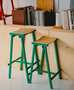 - Taburete 8 Bar Stool - Green Jade - Lacquered Oak Veneer Seat - Høj model 75 cm*Hay New