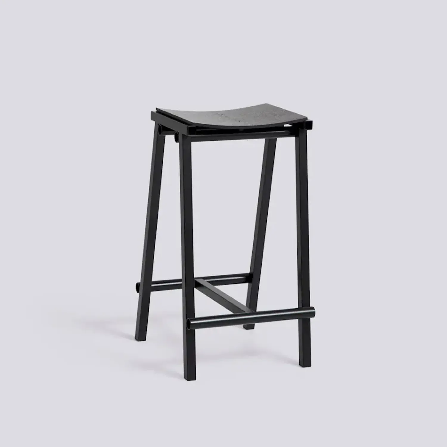 - Taburete 8 Bar Stool - Black - Black Lacquered Oak Veneer Seat - Lav model 65 cm*Hay Hot