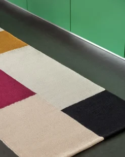 - Tæppe - Ethan cook flat works - Double stack - str. 80 x 250 cm^Hay