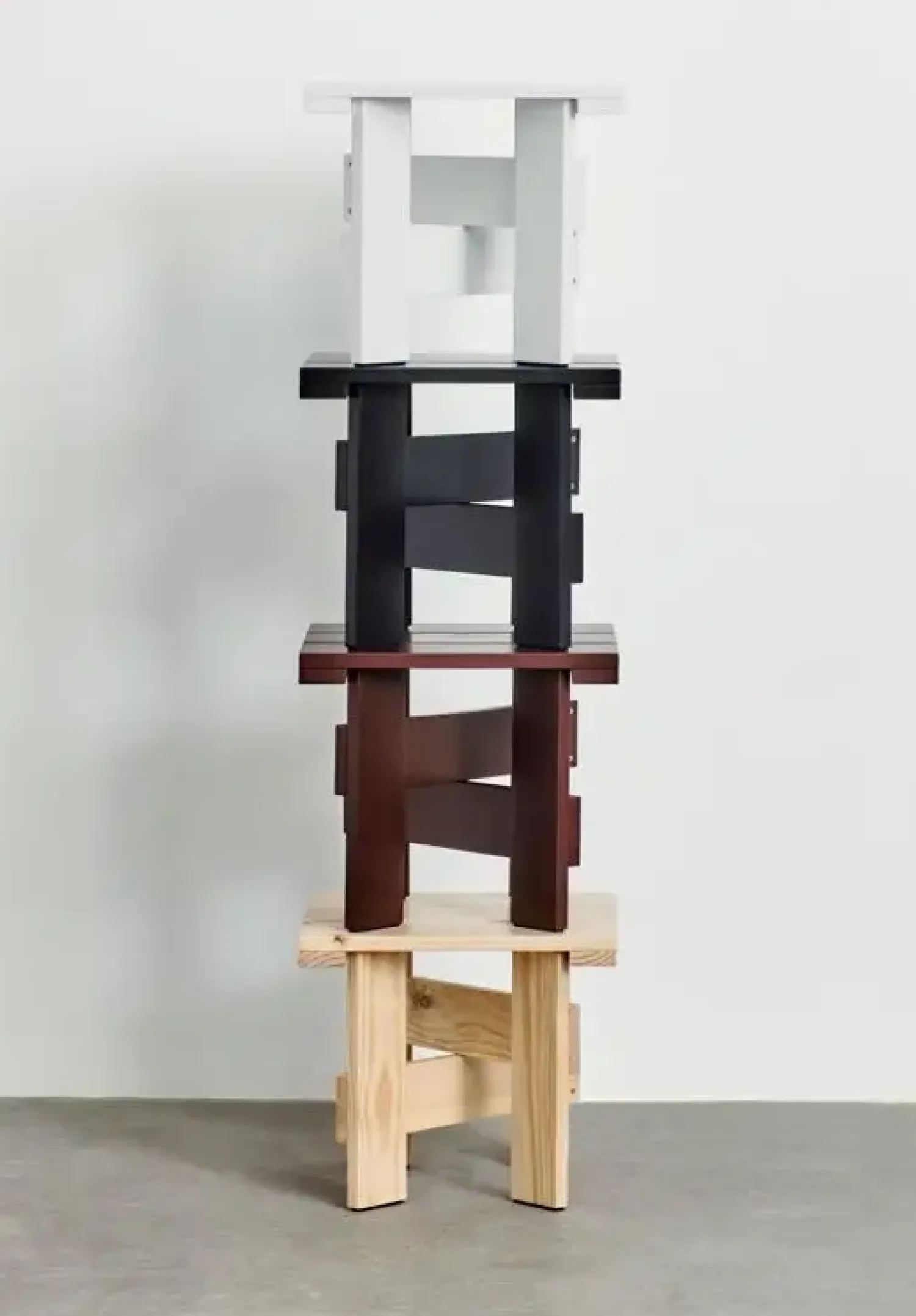 Crate Low Table - Black - Lakeret fyrretræ / Lacquered pinewood^Hay New