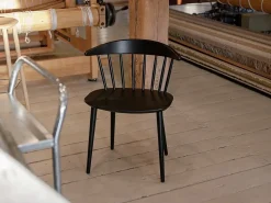 J104 stol i sort, J 104^Hay Clearance