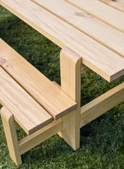 Weekday bænk - 111 cm - Lakeret Fyrretræ / Lacquered Pinewood^Hay Outlet