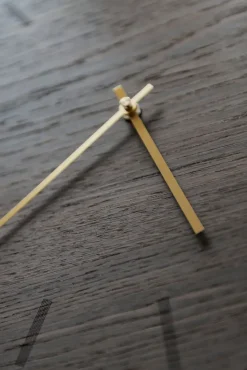 - Vægur - Dark Oak - Mørk Eg/Kobber - Ø38 cm*Hemverk Discount