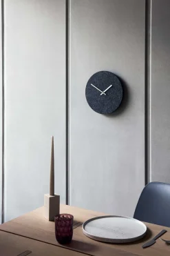 - Vægur - Felt grå - Ø28 cm - Kobber visere*Hemverk Outlet