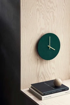 - Vægur - Felt Grøn - Ø28 cm - Sølv visere*Hemverk Online