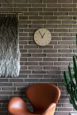 - Vægur - Light Oak - Eg/Sort - Ø28 cm*Hemverk Online