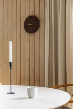 - Vægur - Mørk Eg/Burgundy - Guld visere - Ø38 cm^Hemverk Outlet