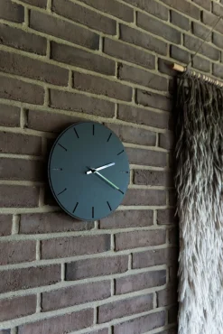 - Vægur - Mørk Eg/Sort - Sorte visere - Ø38 cm*Hemverk Sale