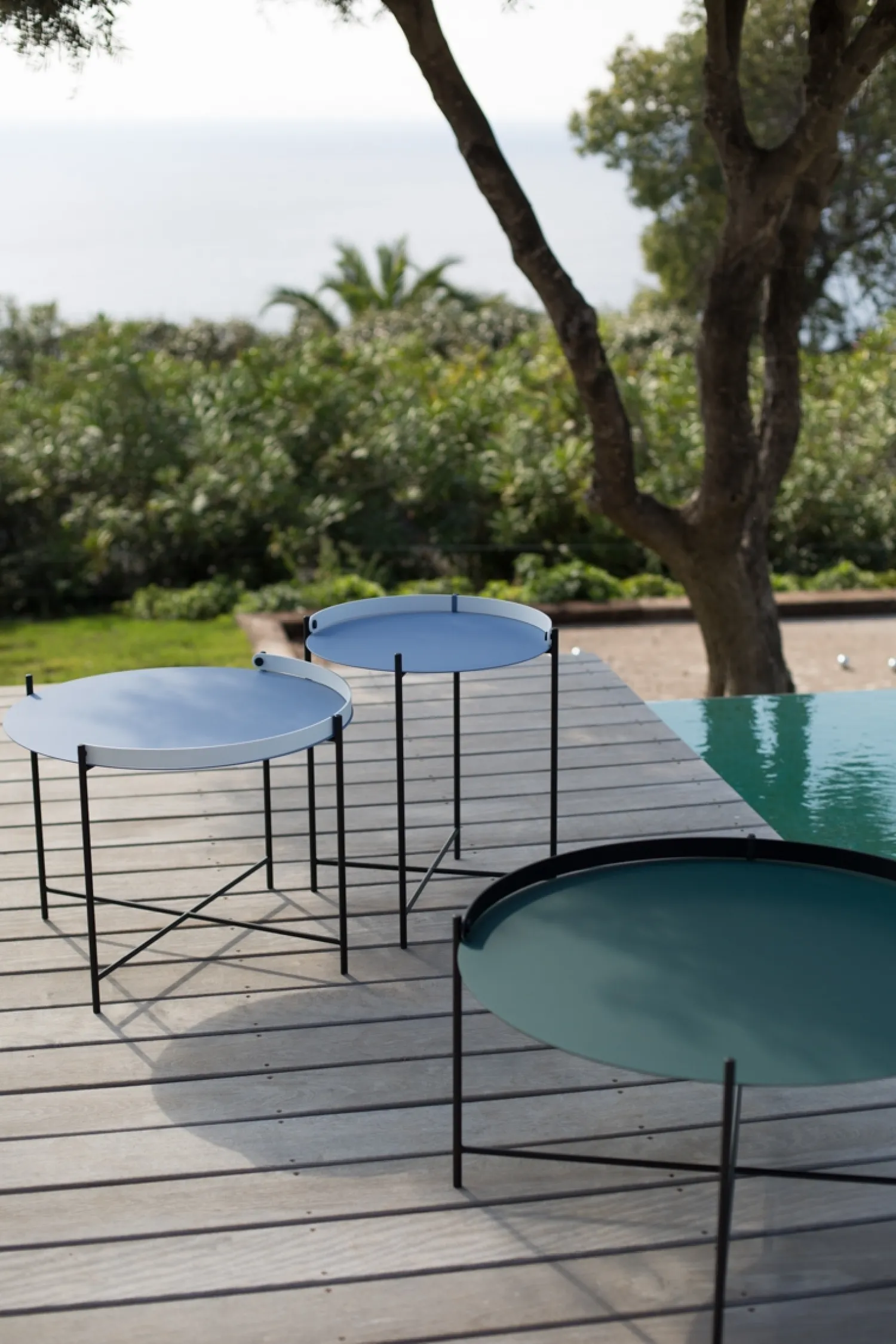 - EDGE Tray table Ø62 - Pigeon blue-white^Houe Clearance