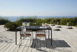 - FOUR Table. 160x90 cm - Black. Frame^Houe Discount