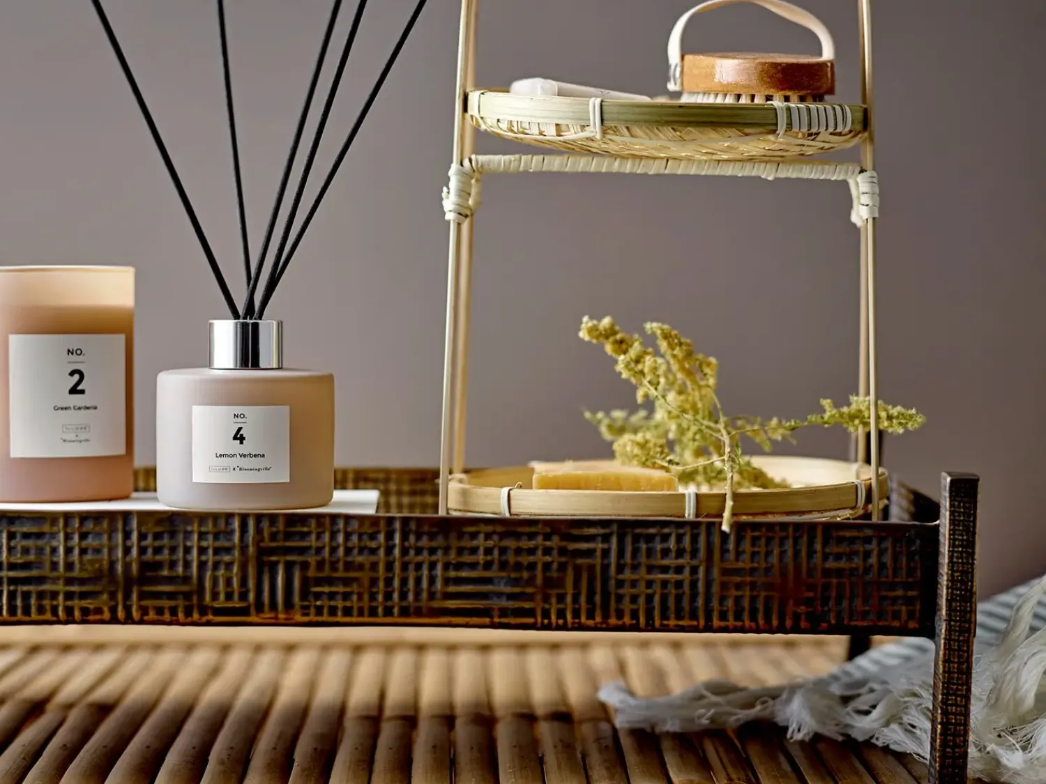 ILLUME x - NO. 2 - Green Gardenia, duftlys (Gift box)*Bloomingville Online