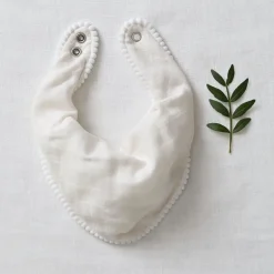 - Hagesmæk - Pom Pom Textile Bib - Lys Rosa^Jack o Juno Outlet