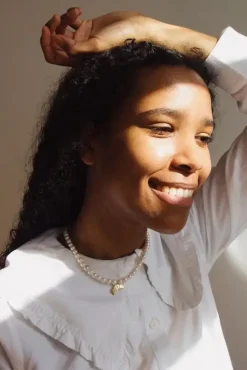 - Croissant Perle Halskæde - Guld*JUKSEREI Online