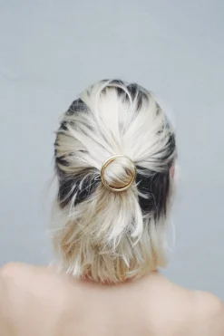 - Tupe hårspænde - Guld^JUKSEREI Best