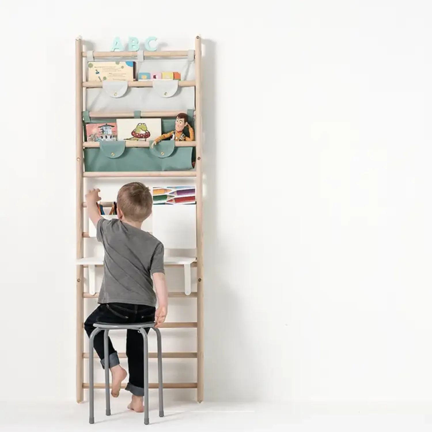 - Skrivebord til ribbevæg - Hvid^KAOS