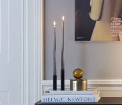 - Slim Light lysetage - Sort - Højde 10 cm*Kunstindustrien Clearance