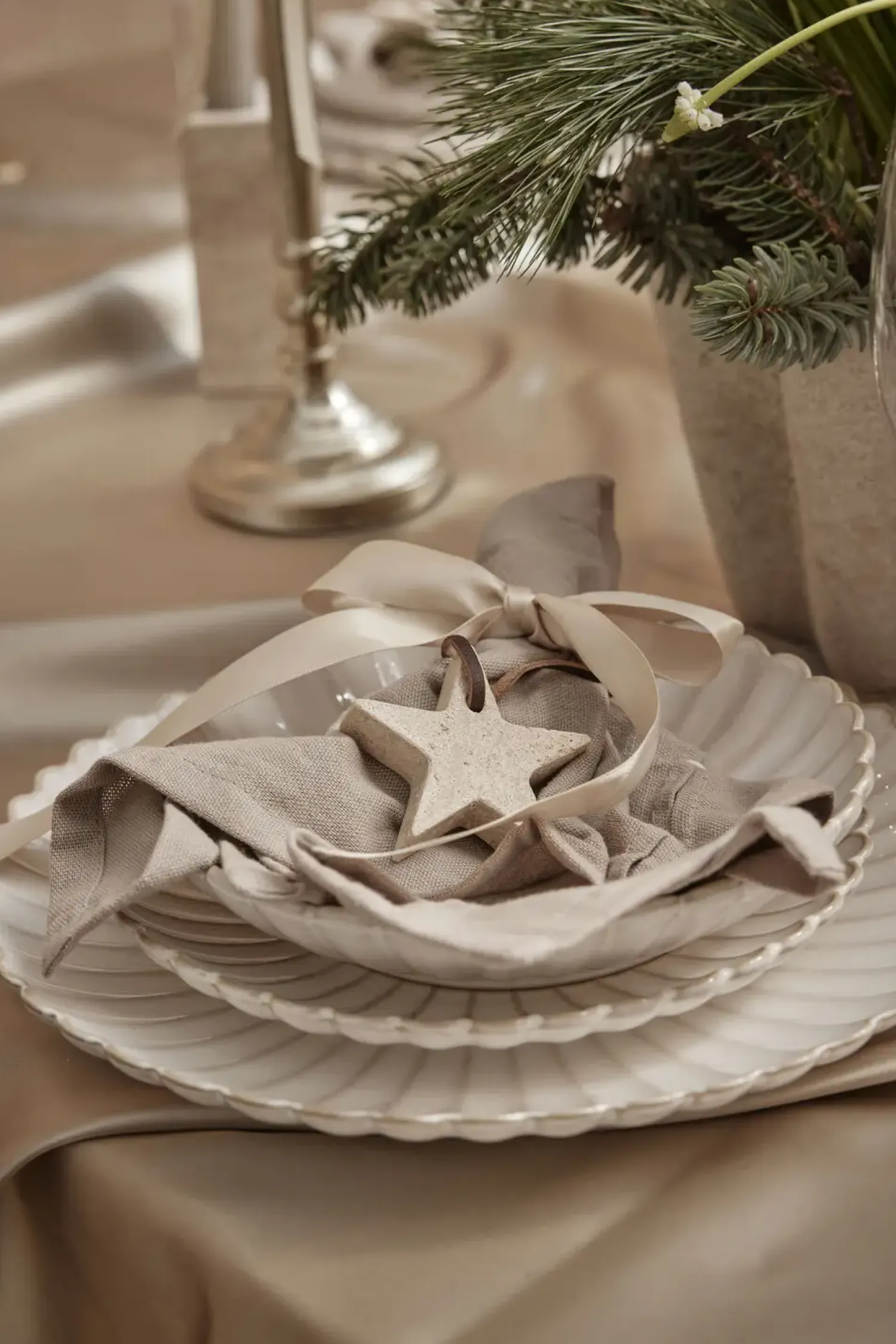 - Camille desserttallerken 19x19 cm. råhvid*Lene Bjerre Online