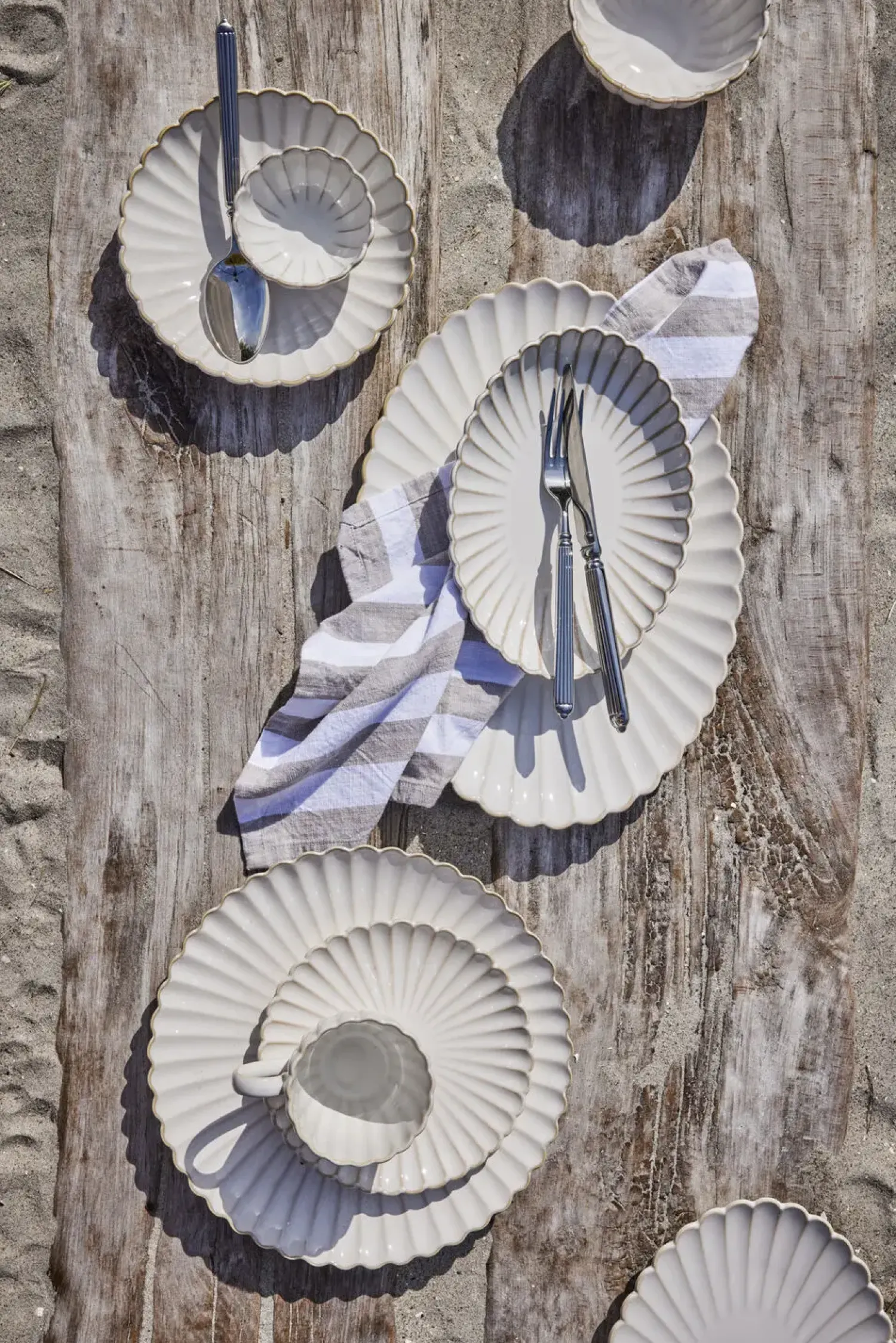 - Camille skål 25x25 cm. råhvid^Lene Bjerre