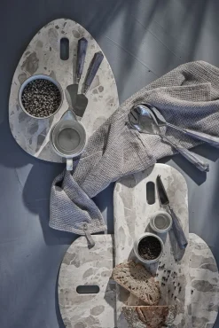 - Ellia skærebræt 40X30 sand Marmor^Lene Bjerre Outlet