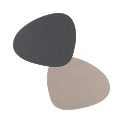 - Dækkeserviet curve 37 x 44 cm - vendbar - Bull - Sort og Grå - Warm Grey/Black^LindDNA Clearance