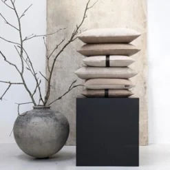 - Pude Phobos - Light Sand (40x60 cm)^Louise Smærup Outlet