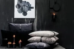 pude - Mørkegrå pude i velour 65 x 65 cm*Louise Smærup Online