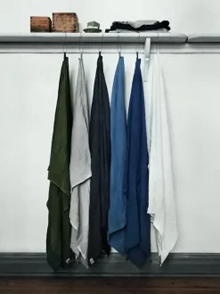 - Badehåndklæde - Light Grey - 90x145 cm^Lovely Linen New