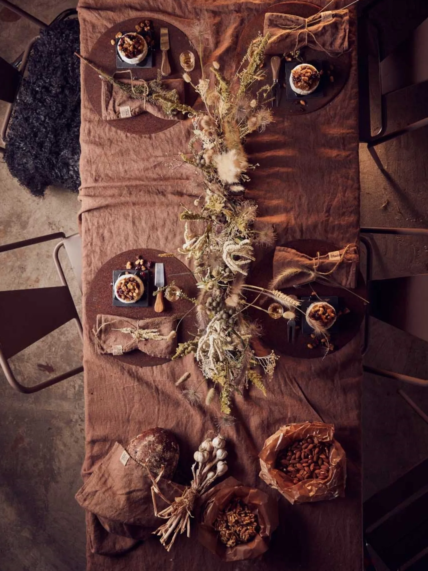 - Dug - Lovely - Almond - 145x250 cm*Lovely Linen Outlet