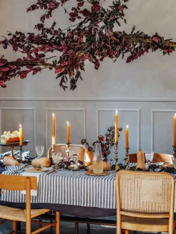 - Dug - Misty - Square - Dark Grey / Mørkegrå - 145x300 cm^Lovely Linen Hot