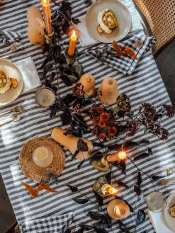 - Dug - Misty - Square - Dark Grey / Mørkegrå - 145x300 cm^Lovely Linen Hot