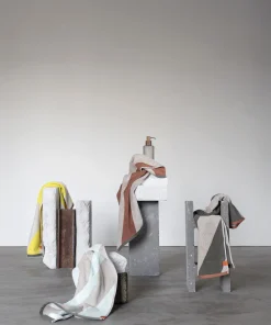 - DIAGONAL bath towel - Mint^Mette Ditmer Best