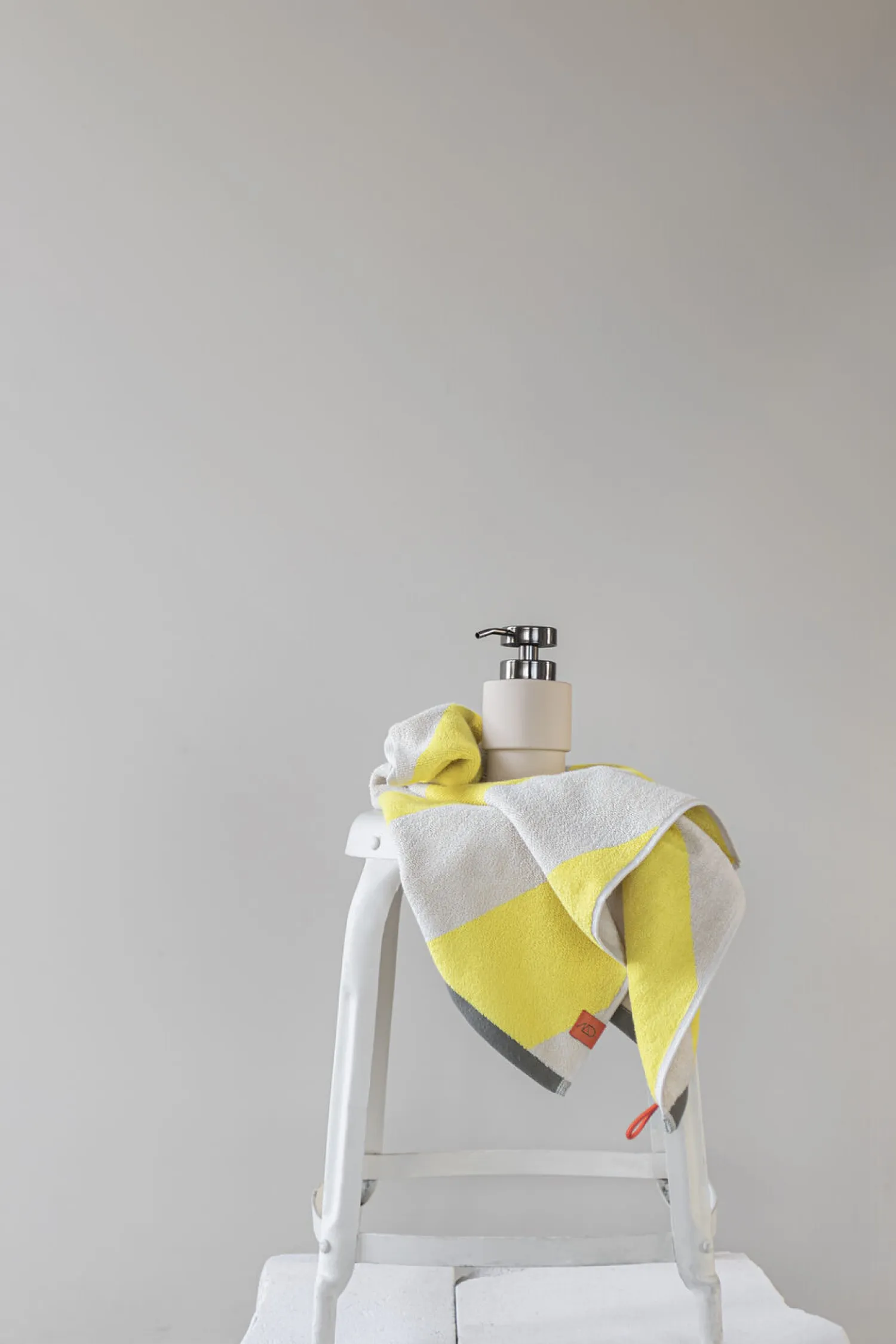 - DIAGONAL bath towel - Yellow*Mette Ditmer Outlet