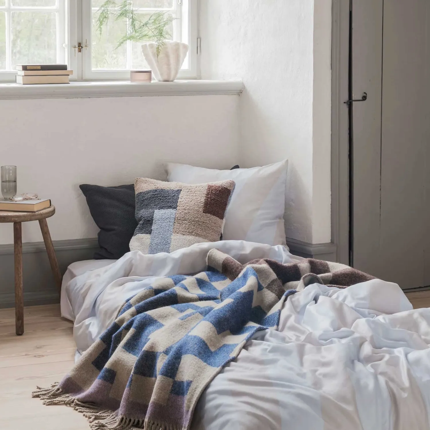 - DIAGONAL-sengesæt - Light grey/Sand - W140 x L220 cm^Mette Ditmer Best