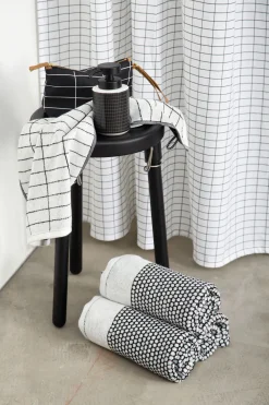 - FLINESTEN håndklæde, sort / råhvid^Mette Ditmer Outlet