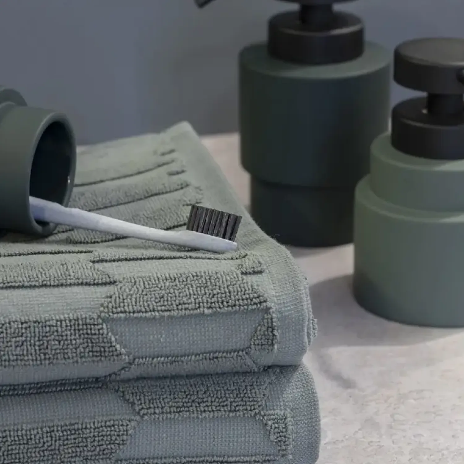 - GEO håndklæde - 50x95 cm - Pine Green - grøn^Mette Ditmer Hot