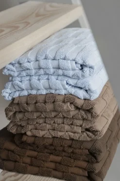 - GEO-håndklæde - Light Blue - W35 x L55 cm^Mette Ditmer New