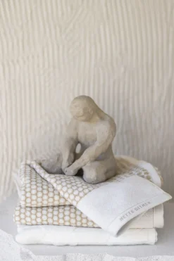 - GRID badehåndklæde, Sand / Off-white*Mette Ditmer Clearance