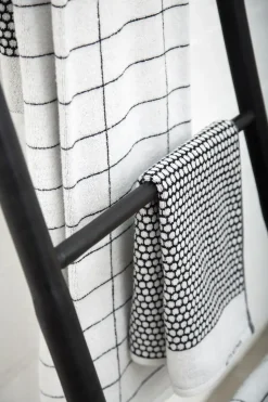 - GRID gæstehåndklæde, 2-pak, Sort / Off-white*Mette Ditmer Best