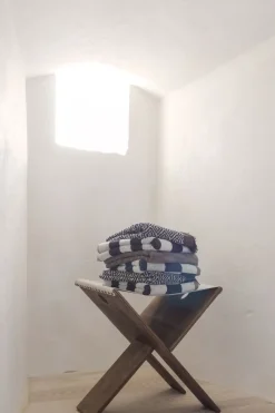 - MOROCCO-håndklæde - Chocolate / Off-white - W70 x L135 cm^Mette Ditmer Outlet